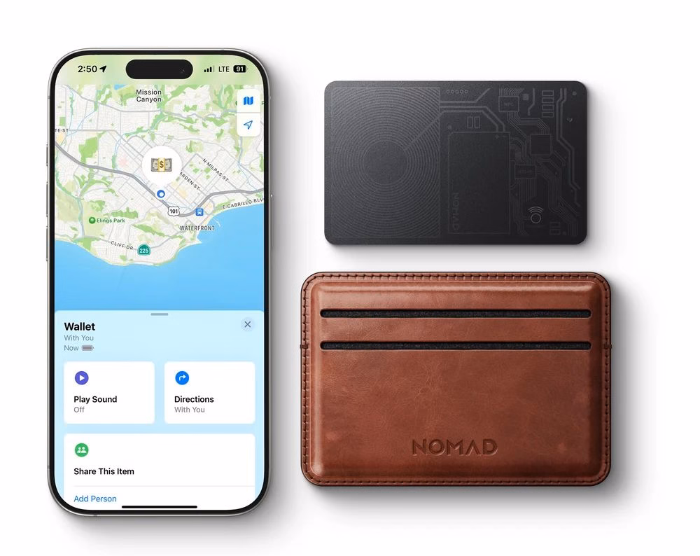 Екосистема Apple: локатор на айфоні, трекер та гаманець Nomad Card Wallet