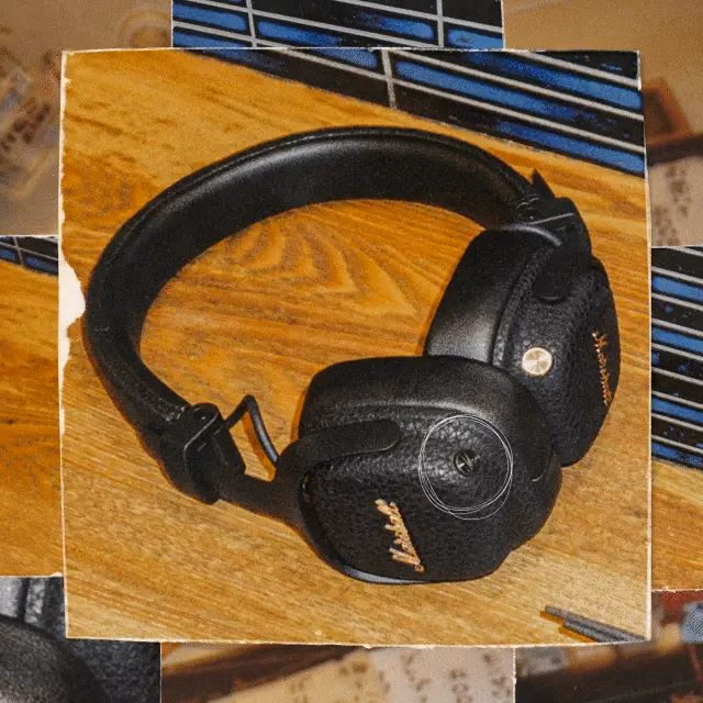 Накладные наушники Marshall Milton ANC Black лежат на столе