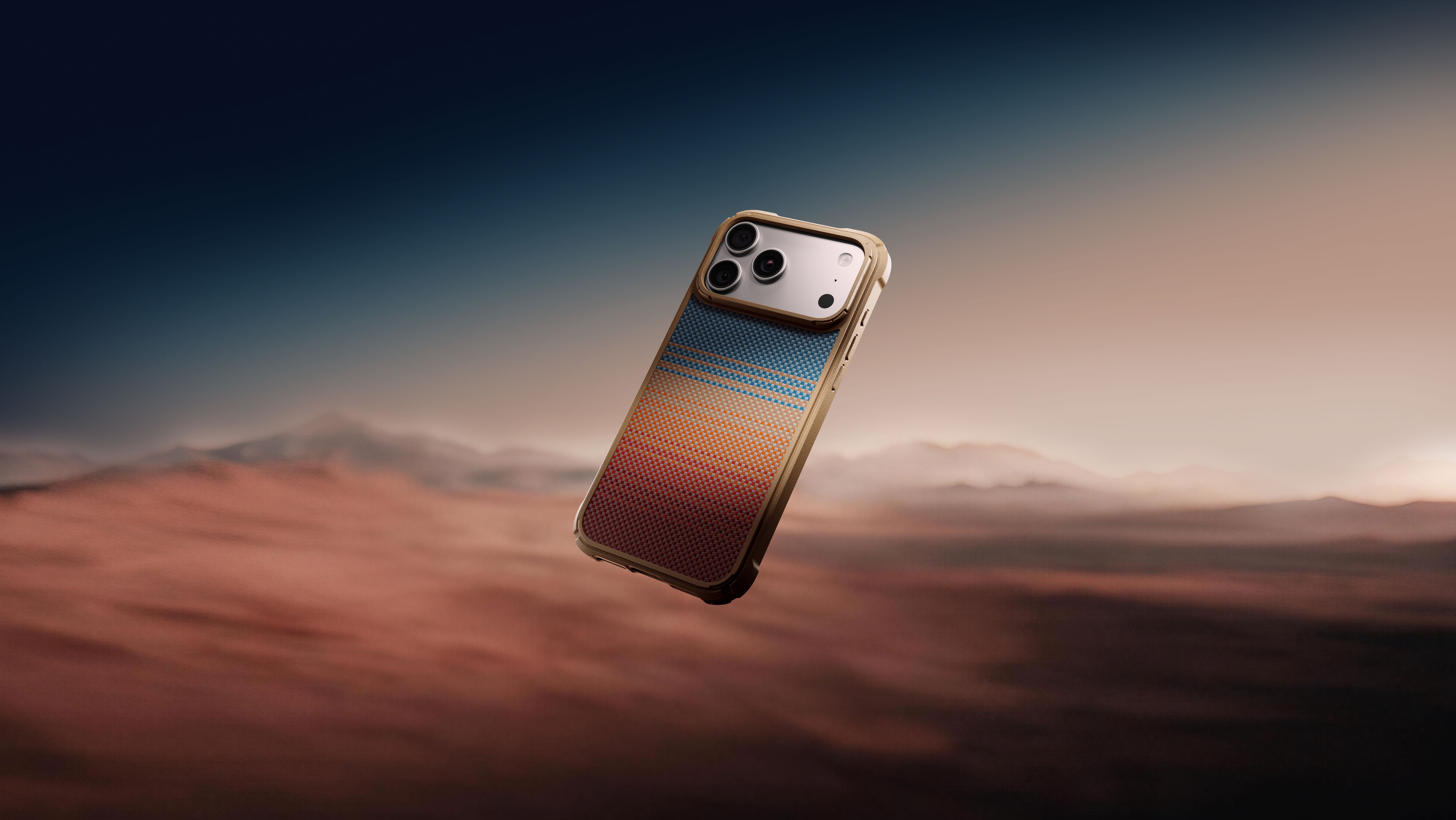 Чохол Pitaka Cairn California Dream у пустелі (ракурс)