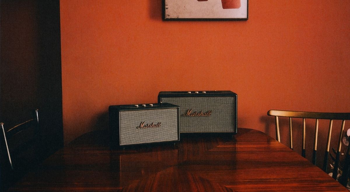 Marshall Acton IV та Stanmore IV у чорному кольорі
