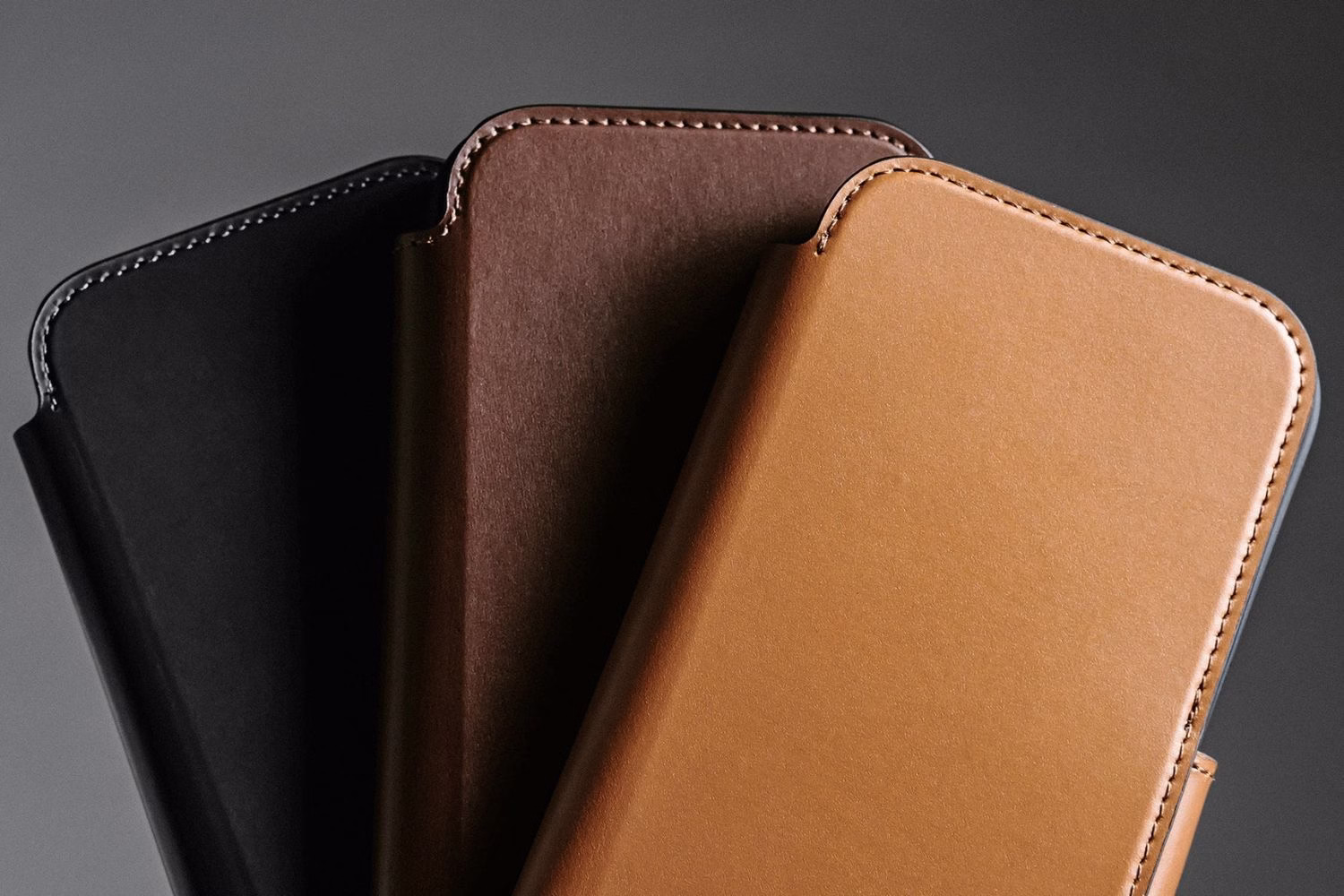 Кожаный чехол-книжка Nomad Modern Folio Black для iPhone 17 Pro - 3