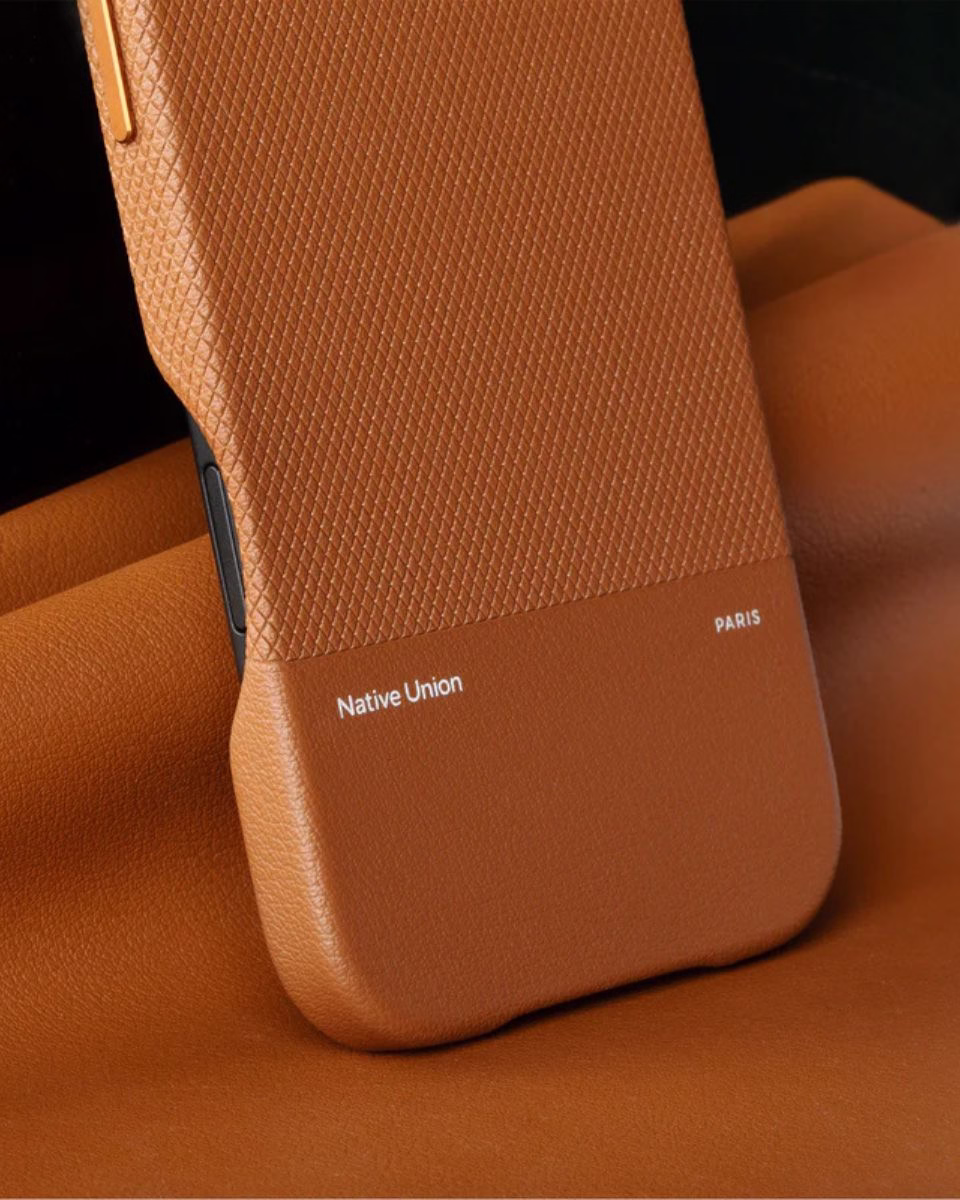 Native Union RE Classic Case