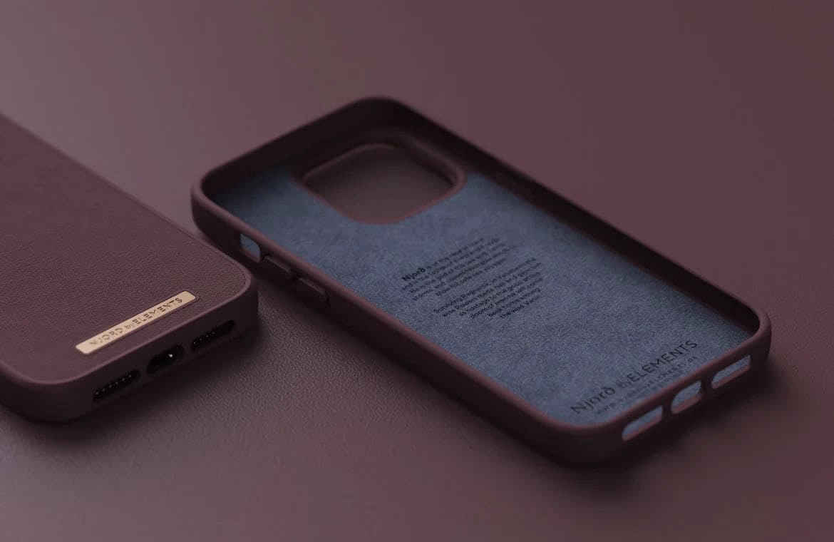 Чохол-накладка Njord Genuine Leather MagSafe Case Dark Brown for iPhone 14 Pro - 5